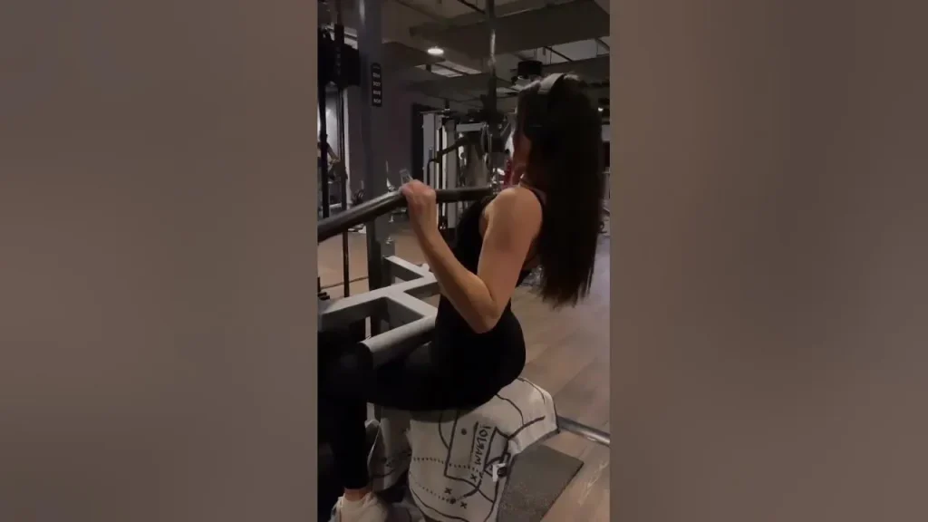 Kadınlar için spor rehberi: güç ve güvenli antrenman